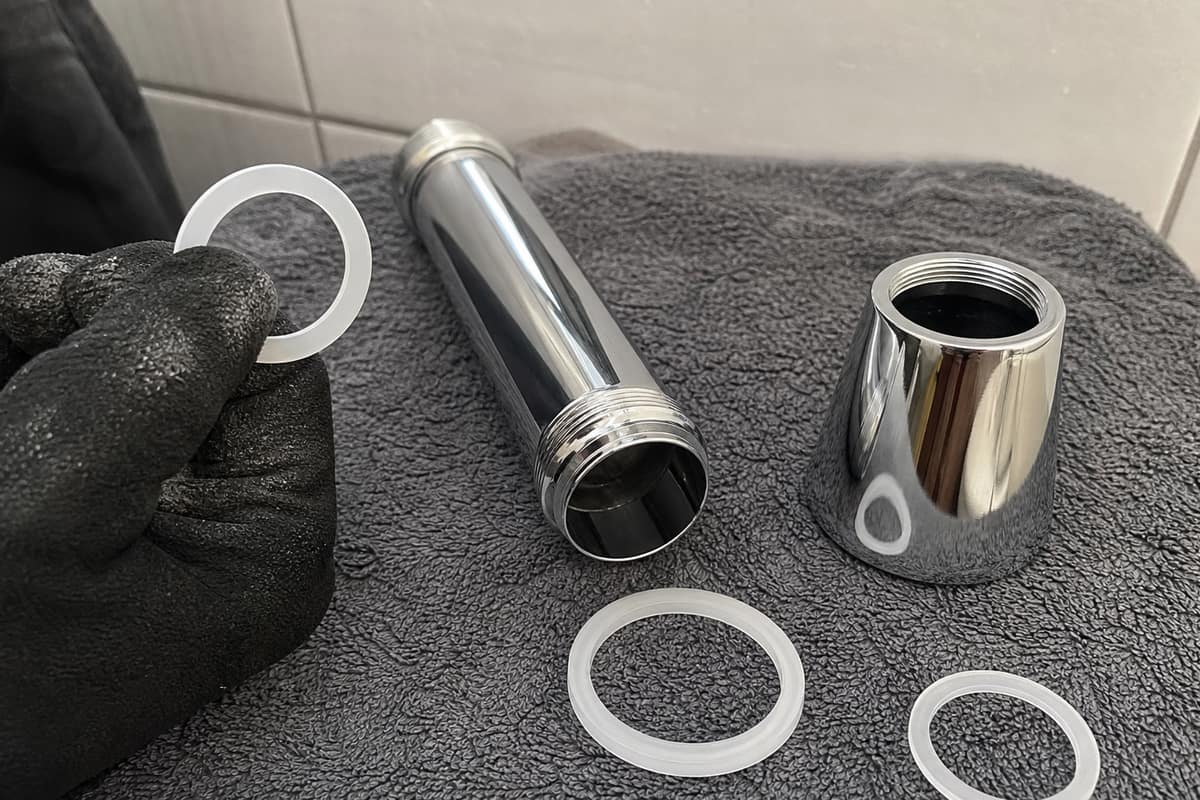 siphon démonté et joints neufs gros plan